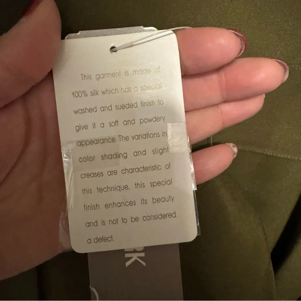 Jones New York Size 14 Alpine Green 100% silk Long Sleeve Blouse NWT - Image 4