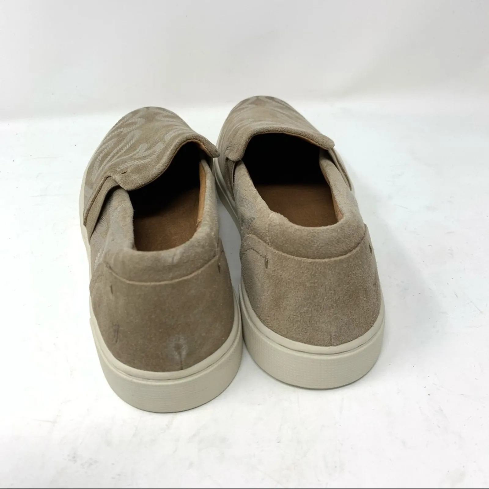 Frye Women's Ivy Primrose Slip On Sneaker Beige 8 - Image 4