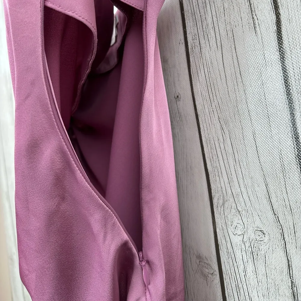 ASTR The Label Dress Women’s Size Small Pink Trista Satin Gold Chain Mini NWOT - Image 5