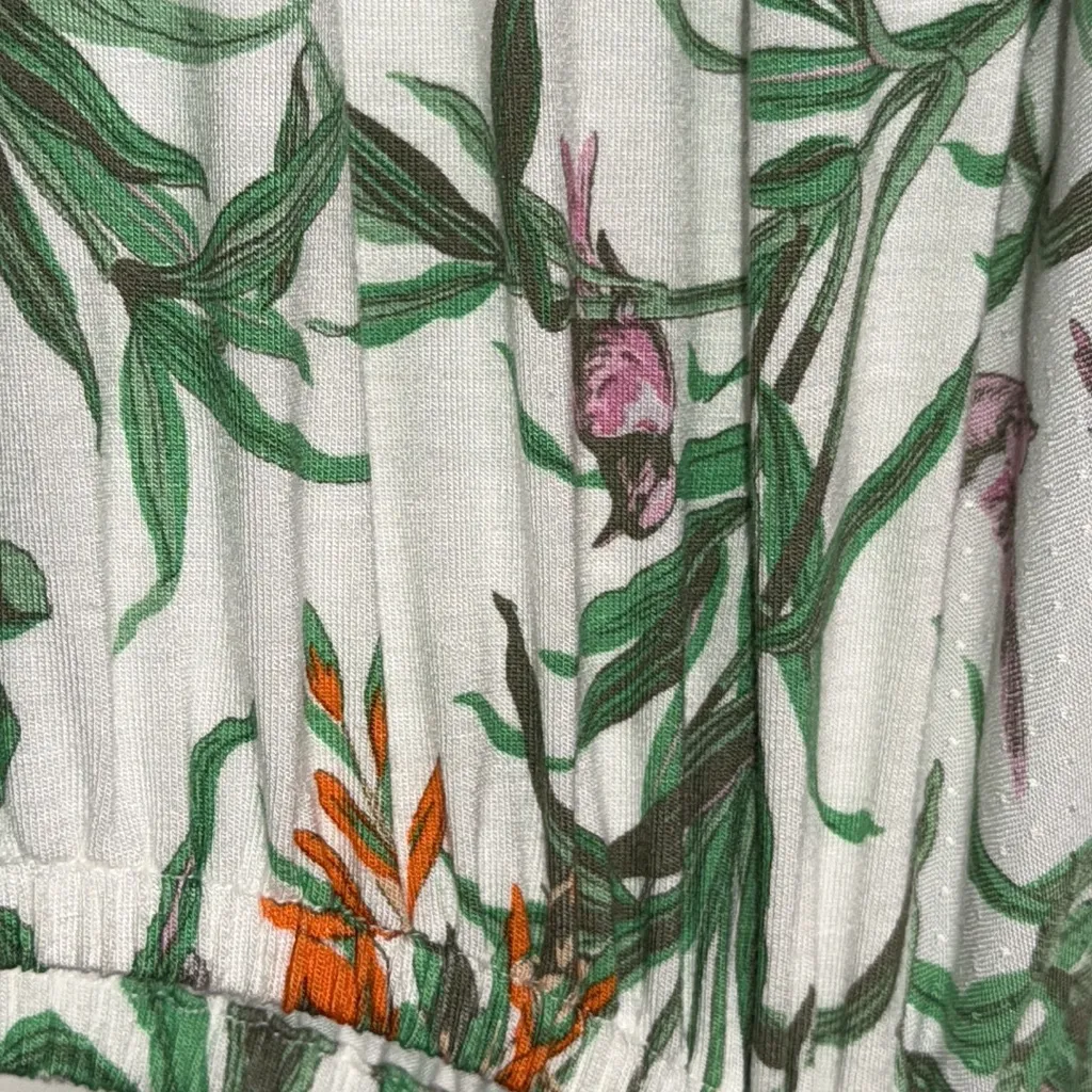 Anthropologie‎ White Floral Long Sleeve Blouse with Pink Birds Size Medium - Image 4