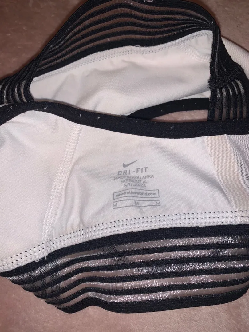 Nike Sports Bra - Image 3