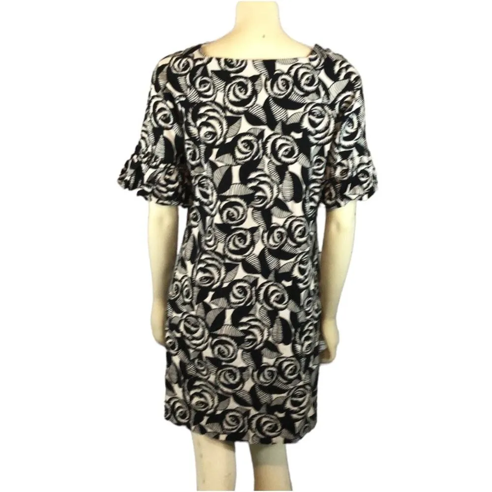 Ivy Jane black & white floral bell short sleeved dress size small - Image 3