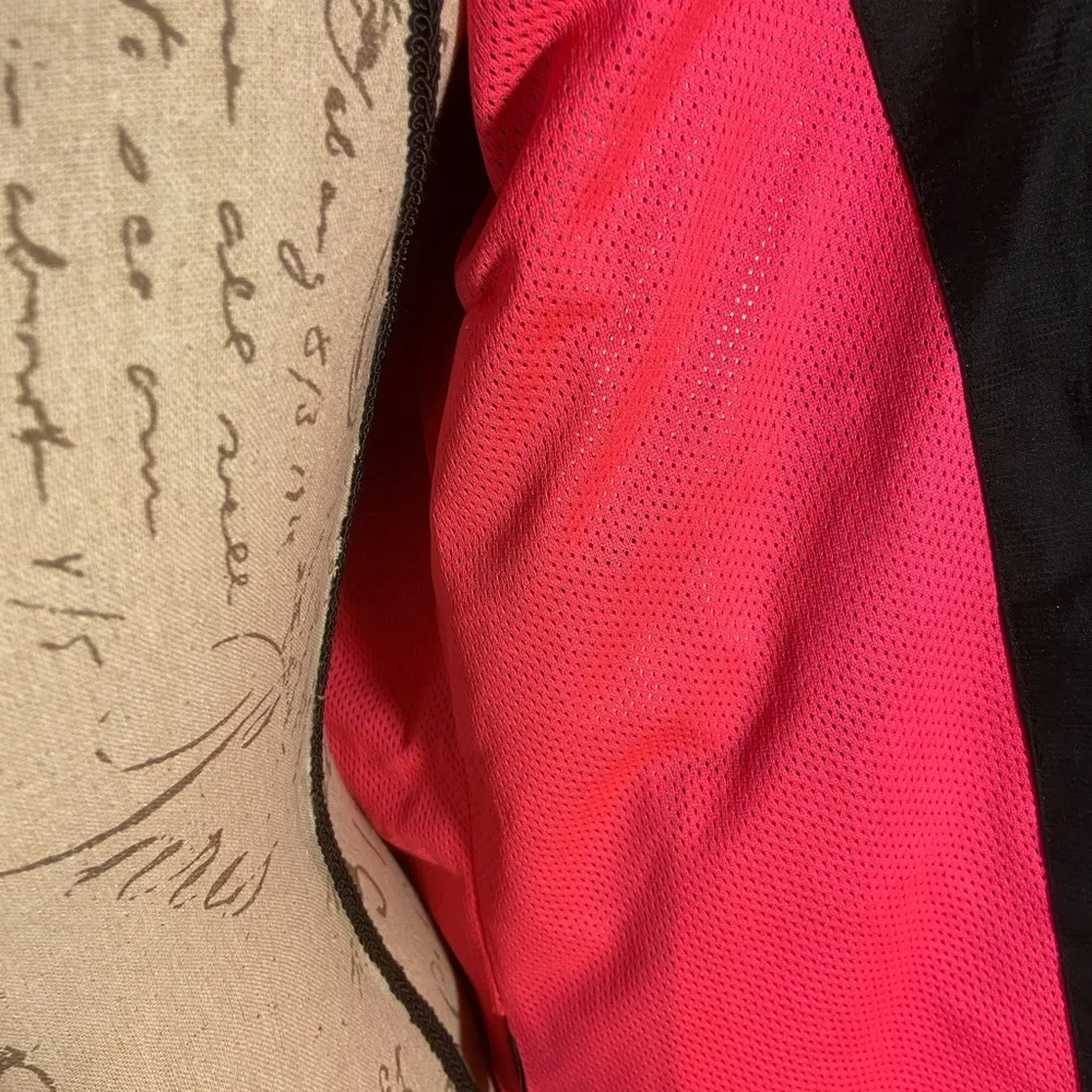 New Balance Wind Breaker - Image 6