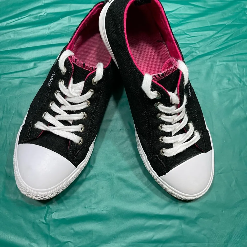 🦋Levi's Womens Stan Buck Print Canvas, Size 8 - Image 3