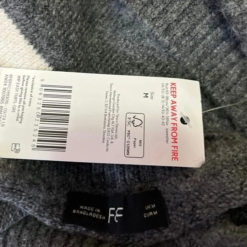 NEW F&F Women's Gray White Striped Knit Long Sleeve Turtleneck Sweater Top Sz M - Image 3