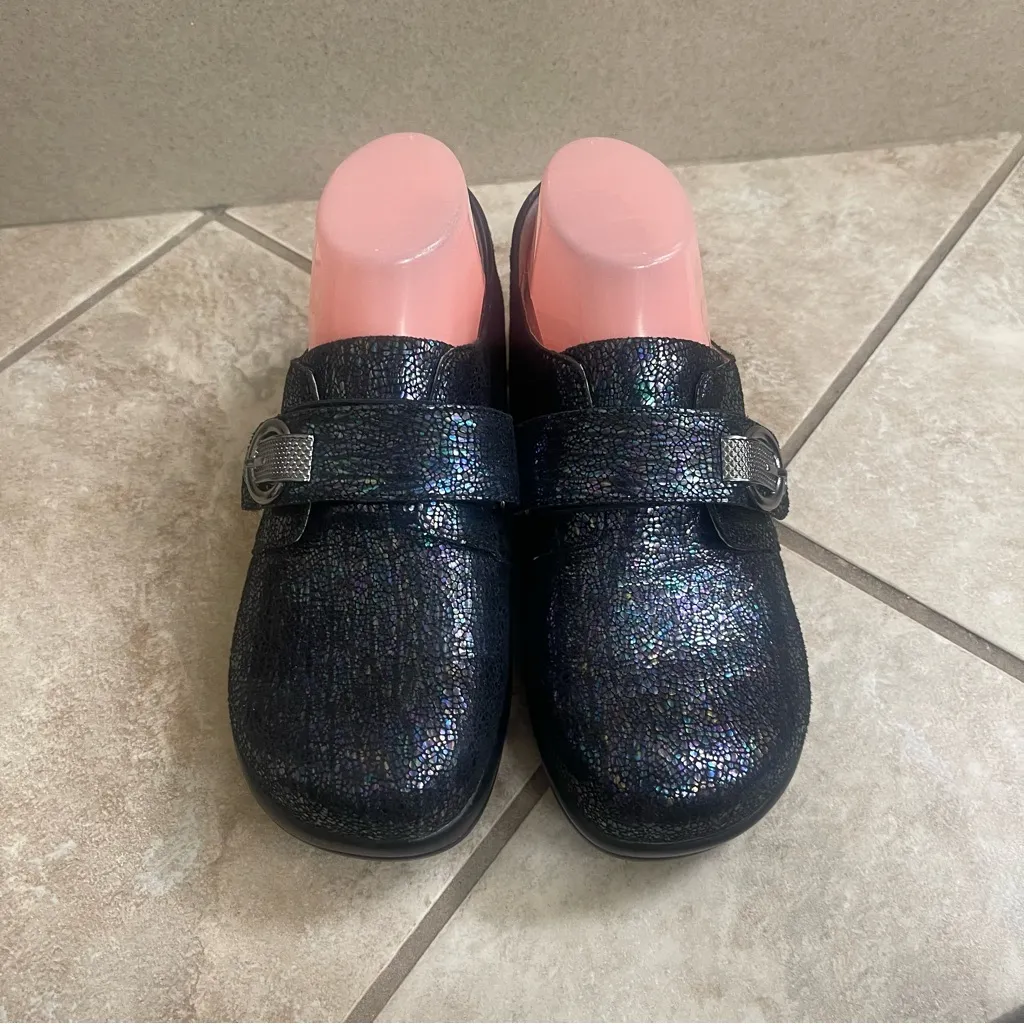 Alegria Joleen Myraid Iridescent Mermaid Rainbow Leather‎ Clogs 37 Only TRIED ON - Image 4