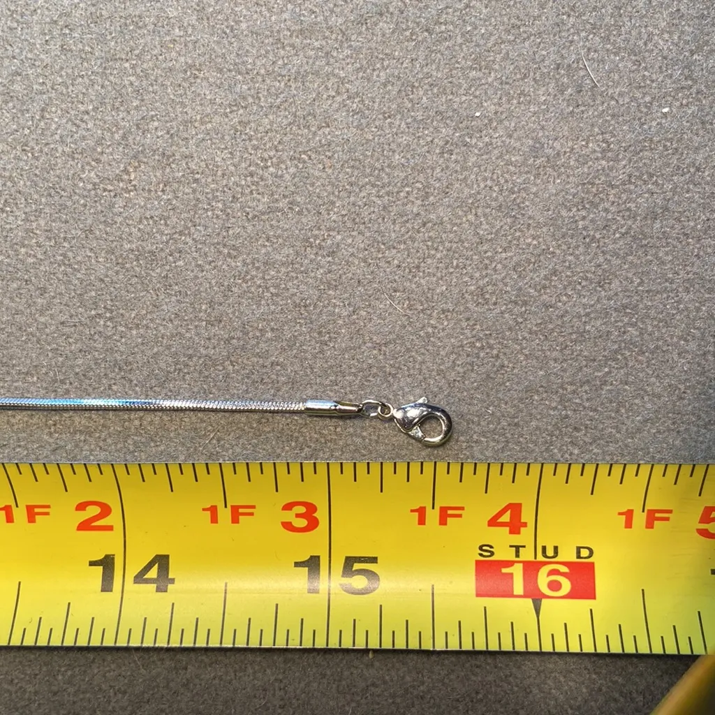 Horses‎ sparkle horse pendent necklace + Silver Horse pin - Image 4