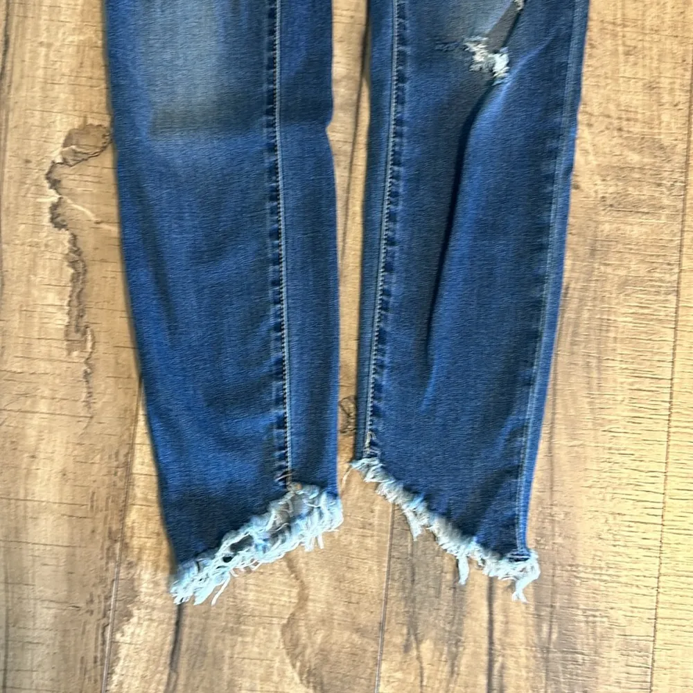 Articles of Society Women’s 28 Medium Wash Distressed Frayed Ankle Stretch - Image 6