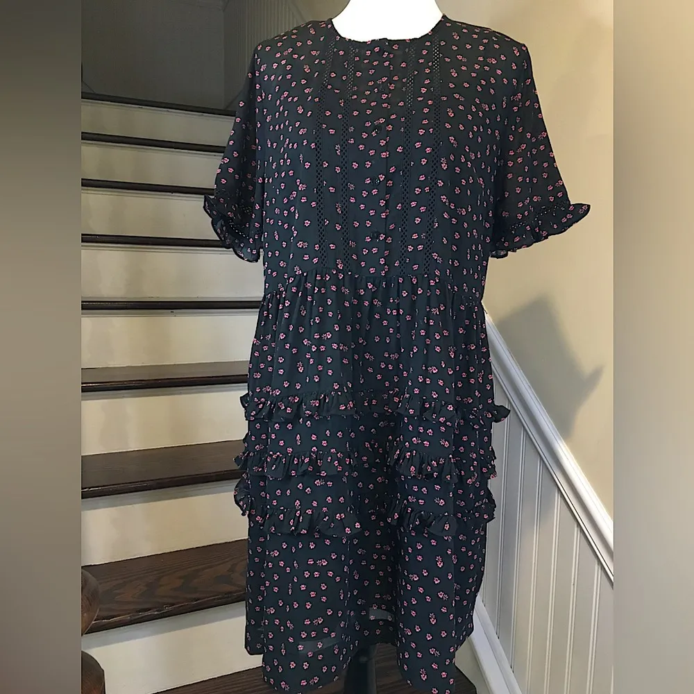 TOPSHOP Black Dress w Rose Pattern Puff Sleeve Open Ladder Accent Sz 8 NWOT - Image 3