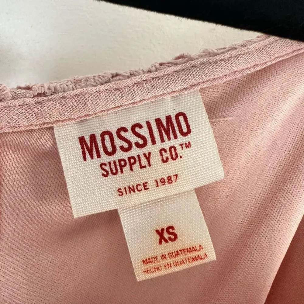 Mossimo Women’s Extra Small Pink Crochet Romper Size XS - Image 2