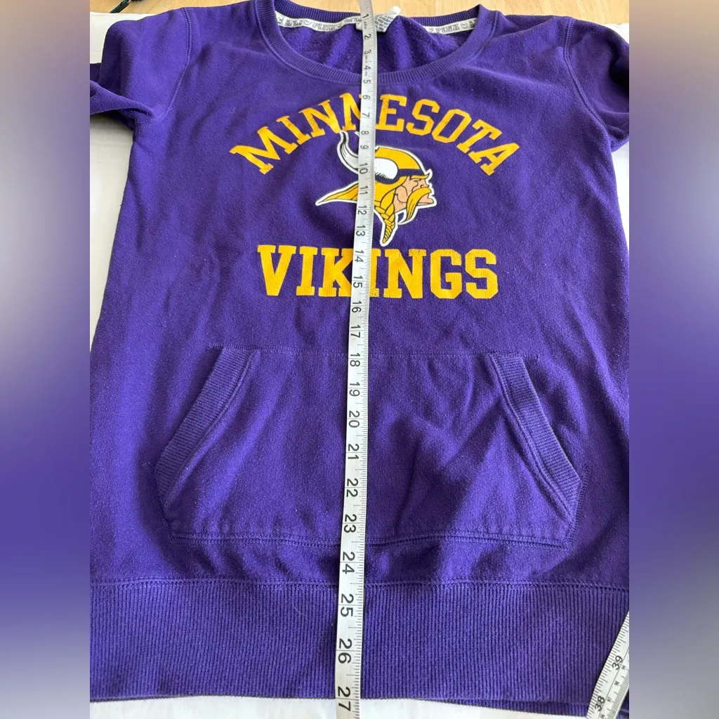 VTG VS PINK Minnesota Vikings sweatshirt Purple small oversized - Image 9