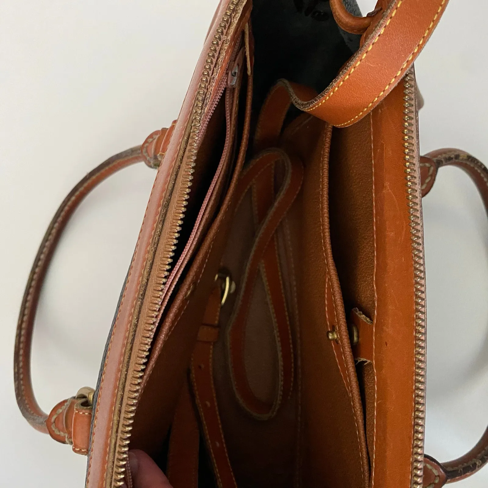 Dooney & Bourke Top Handle Black Leather Bag - Image 3
