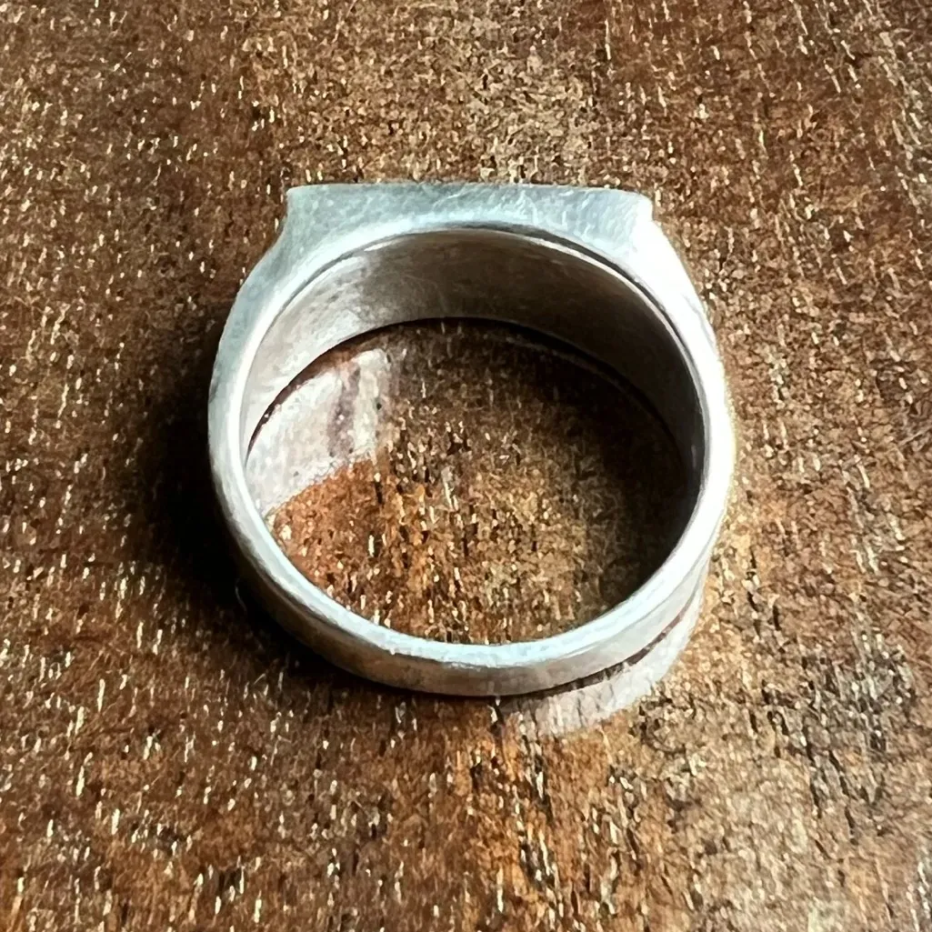 Love carved stamped sterling silver ring - Image 3