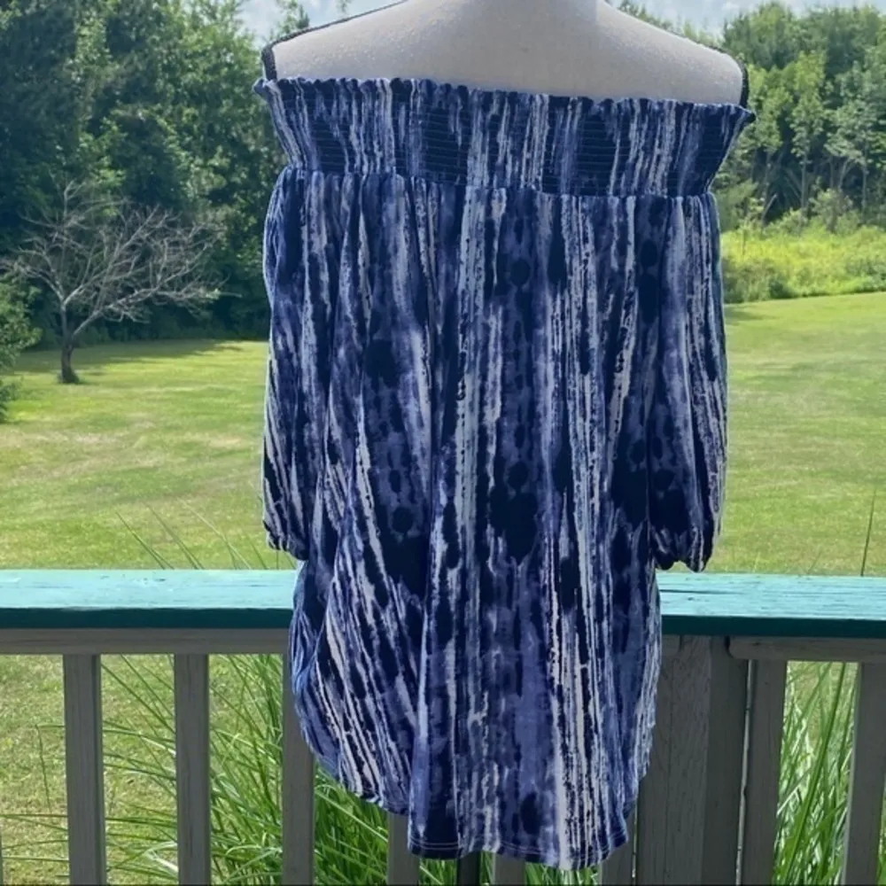 MAX JEANS off the shoulder blouse. - Image 3