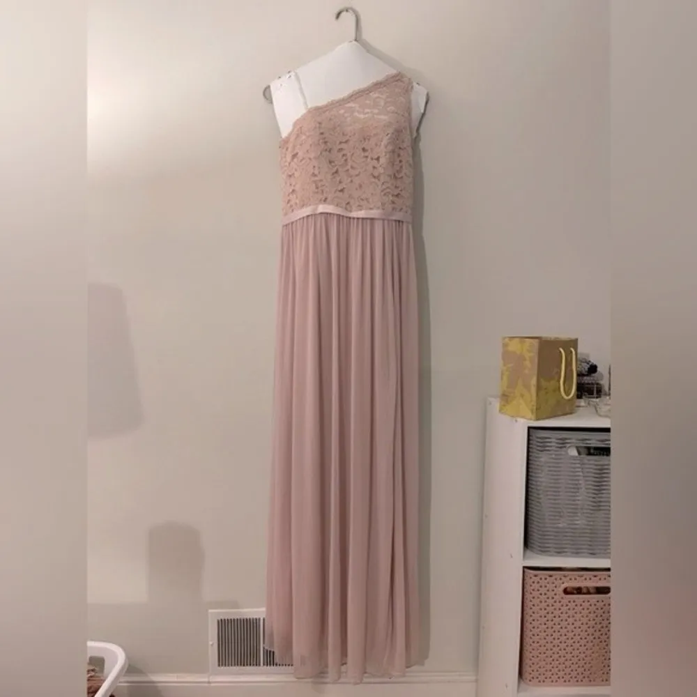 David’s Bridal Bridesmaid Gown Homecoming Prom Dress Size 10 Pink One Shoulder - Image 2