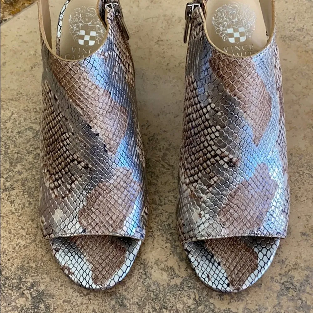 VINCE CAMUTO Metallic Silver Snakeprint Heels - Image 2