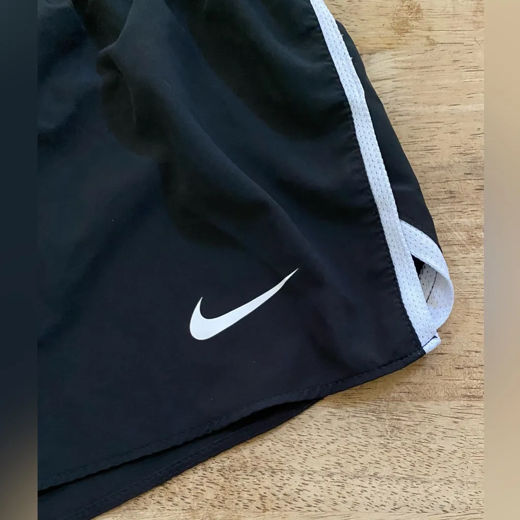 Nike Dri Fit Tempo Women’s Sz S‎ Black 2” Pacer Shorts - Image 8