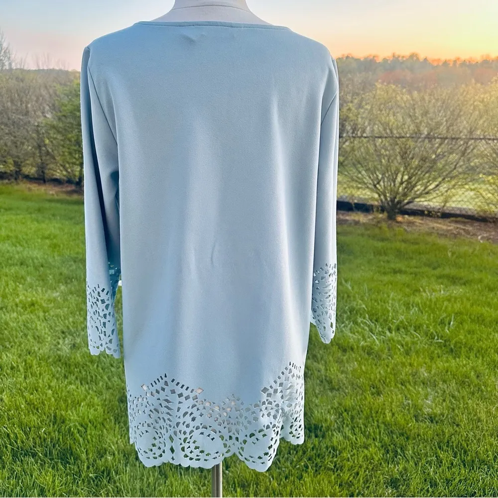 Dennis Basso Luxe Crepe Laser Cut Top - Image 8