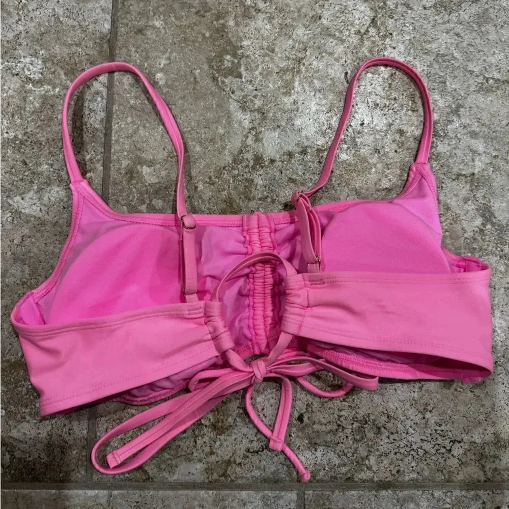 Bright pink wild fable bikini top large - Image 3