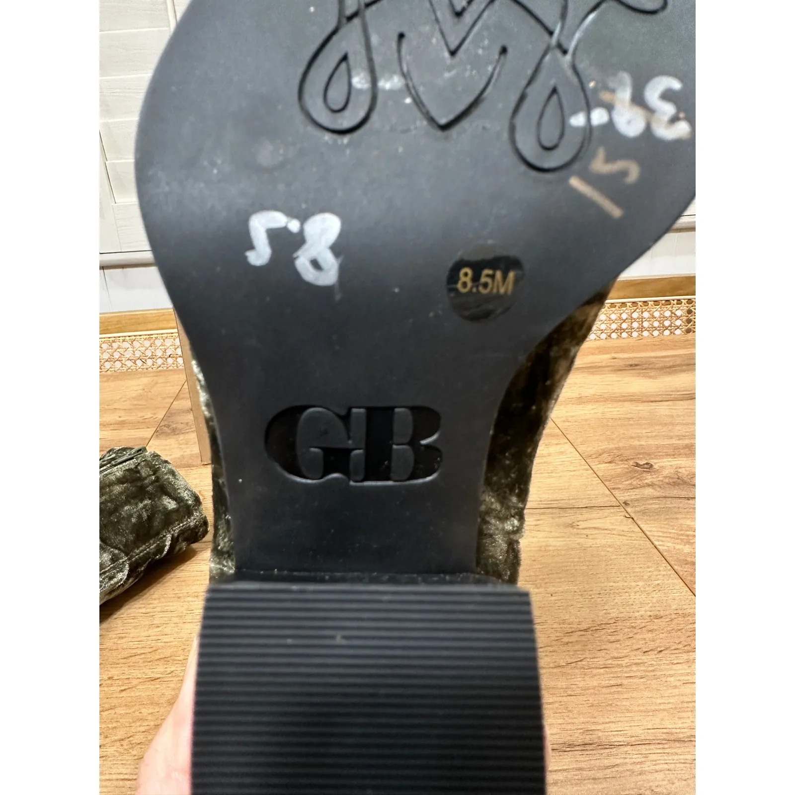 Gianni Bini GB Star-Crossed 3 Velvet Western Boots Green Velvet Sz 8.5 NWOB Chic - Image 12