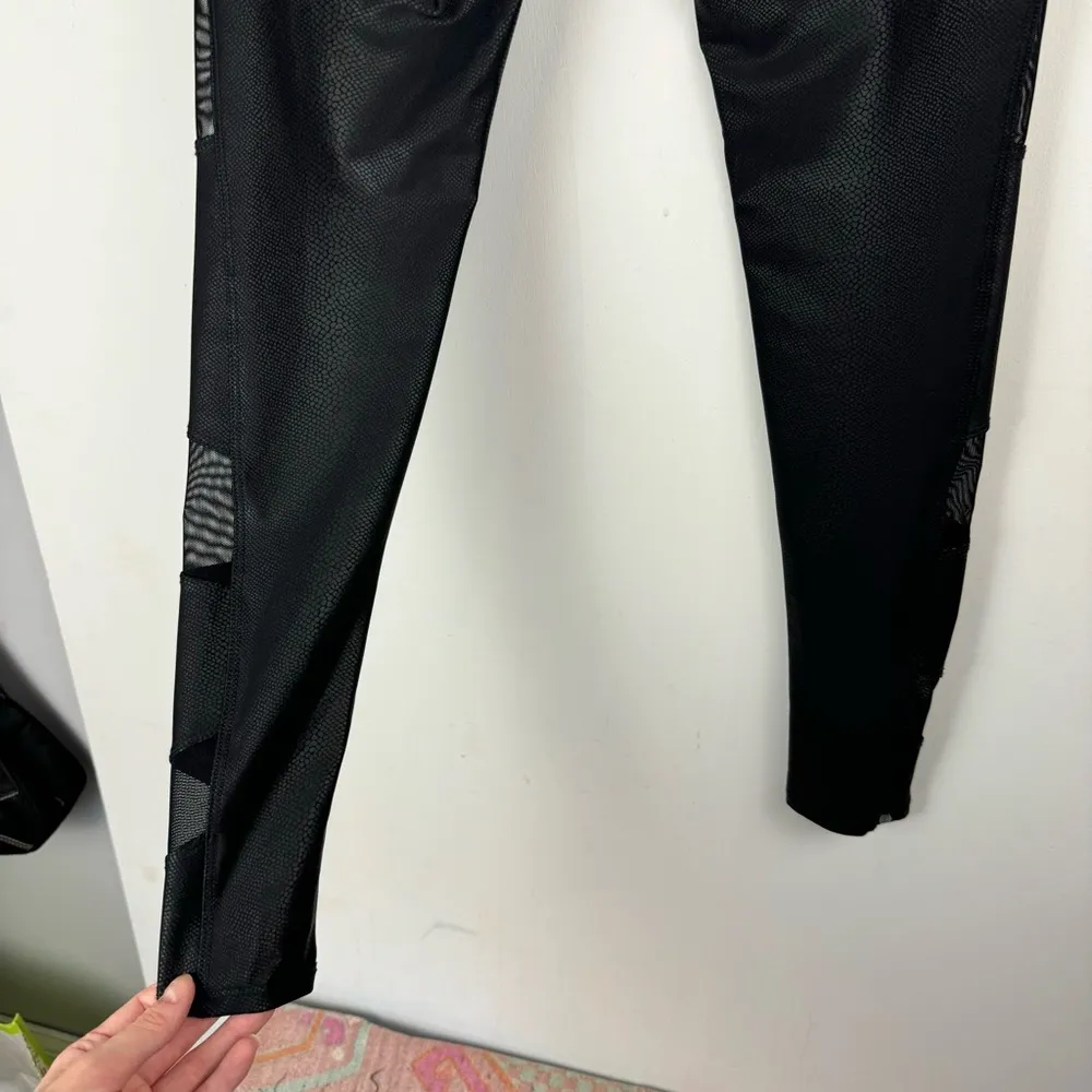 Onzie Bondage Leggings Sz XS High Rise Black Snake Print Mesh Cutouts - Image 9