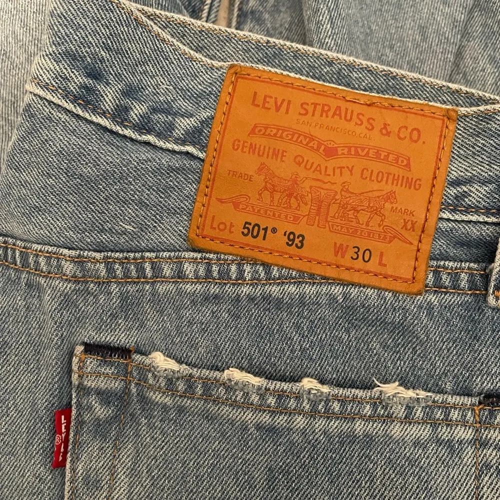 Levi’s Premium 501 Big E Button Fly Straight Leg Jeans Size 30 - Image 3