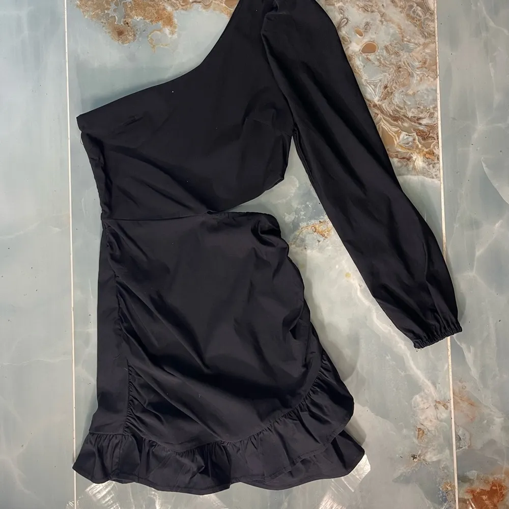 Blue Blush Asymmetrical Cutout Ruffle Hem Formal Dress ~ Size Small 💚🍄 - Image 5