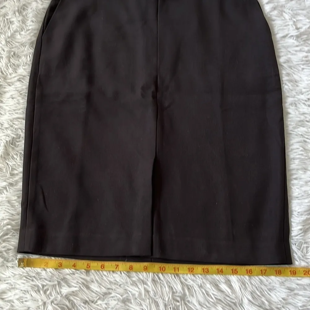 ANN TAYLORS kirt Women’s Belted Pencil knee length in BLACK size 12 - Image 3