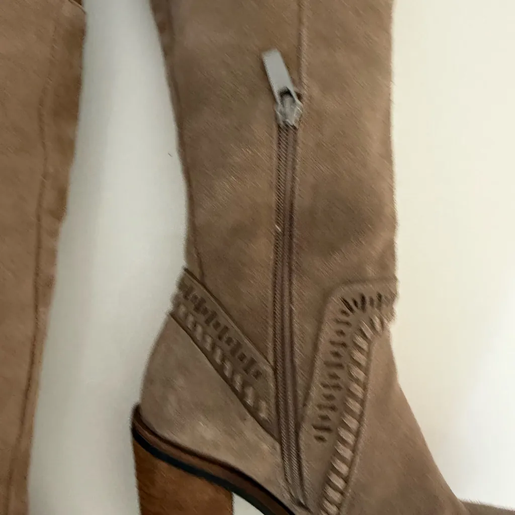 Vince Camuto Madalee Stylish gray/ Tan Suede Leather Knee-High Boots Sz 8 - Image 7