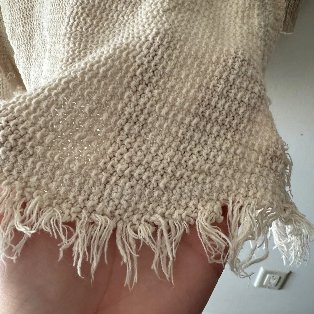 Ruby Moon Western Raw Hem Long Sleeve Sweater - Image 2