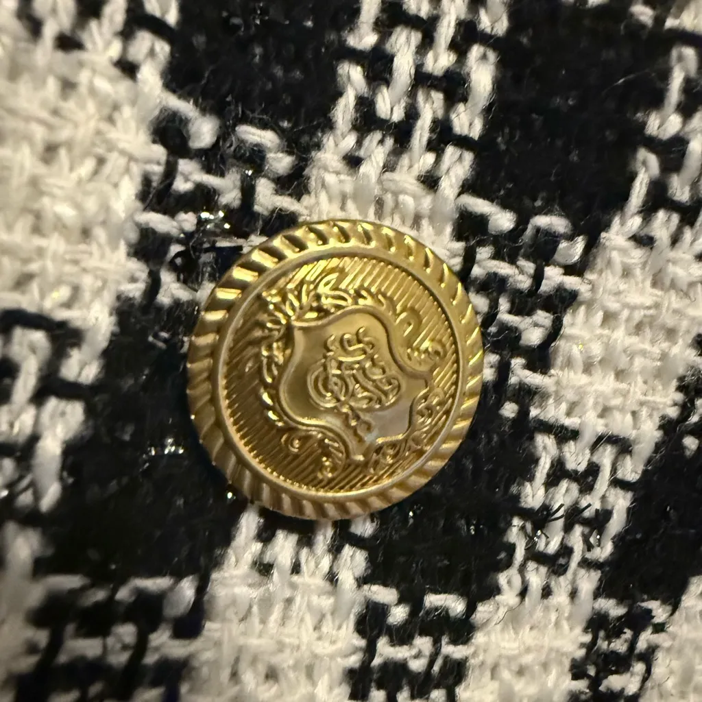 Ovi Black and White Checkered Coat size M - Image 4