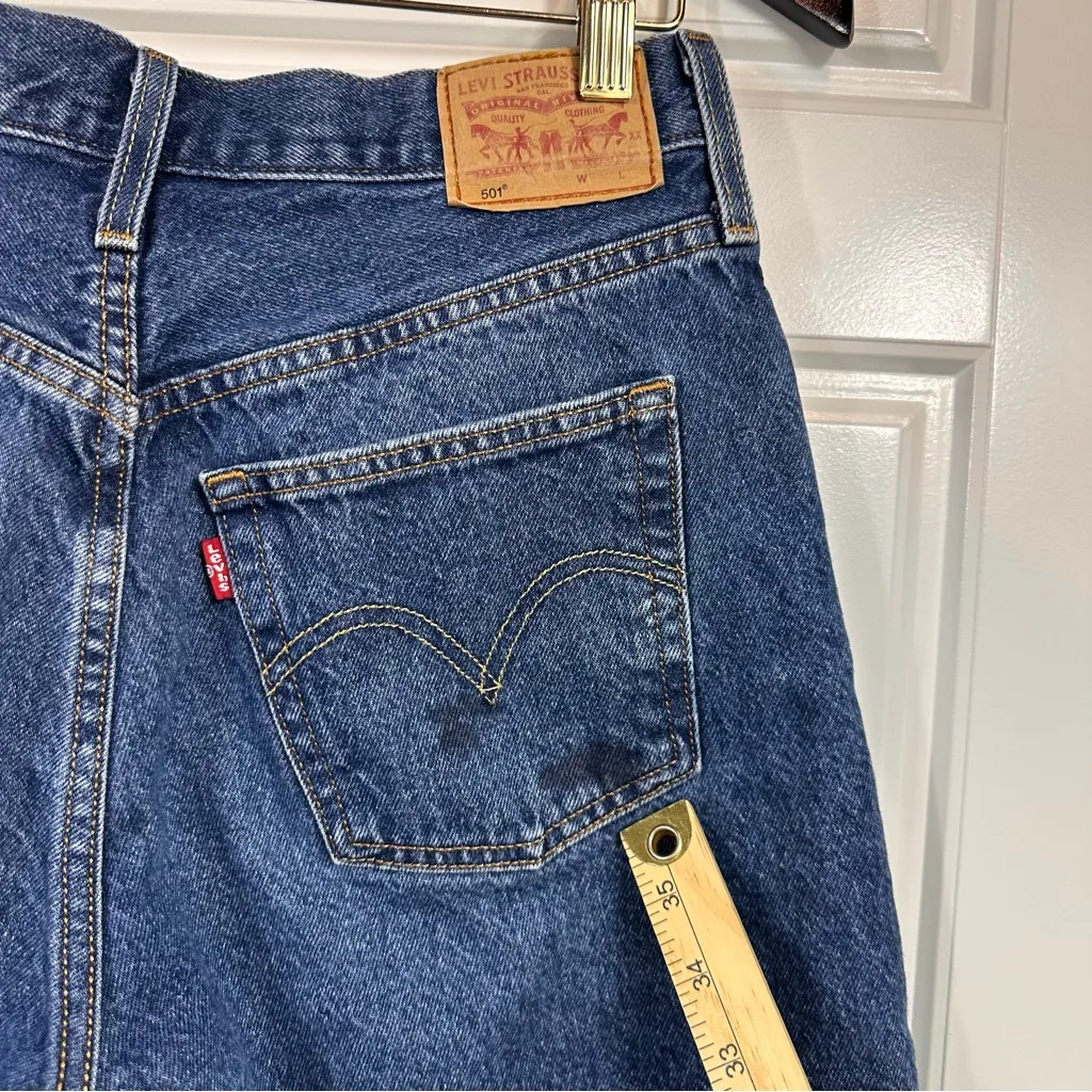 Levi’s Premium 501 Vintage Inspired Mid Thigh High Rise Denim Shorts Size 27 - Image 6