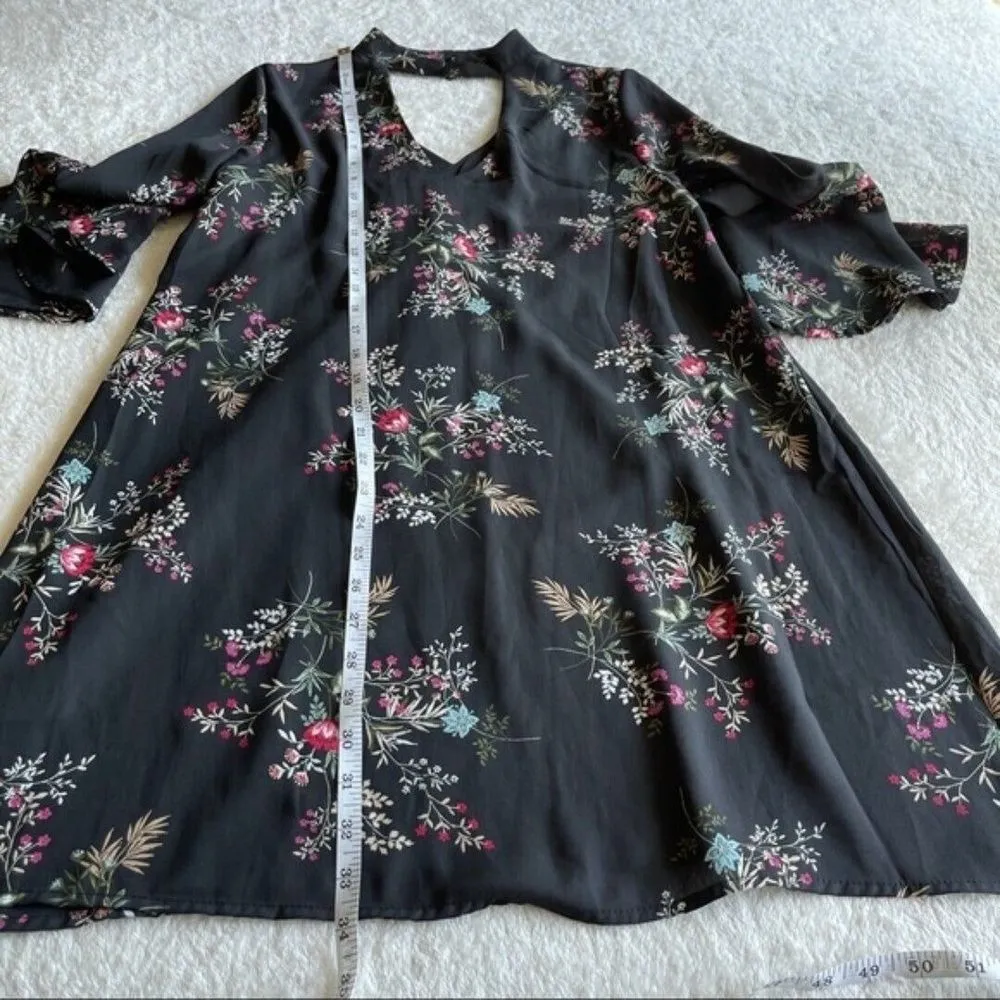 Francescas Miami Serena Shift Dress Womens Sz XS Floral‎ Choker Neck Bell Sleeve Black - Image 9