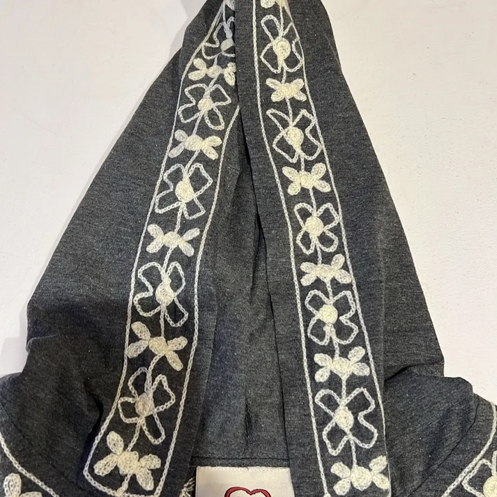 A&A clothing inc. embroidered sweater with hoodie Gray Size L - Image 6