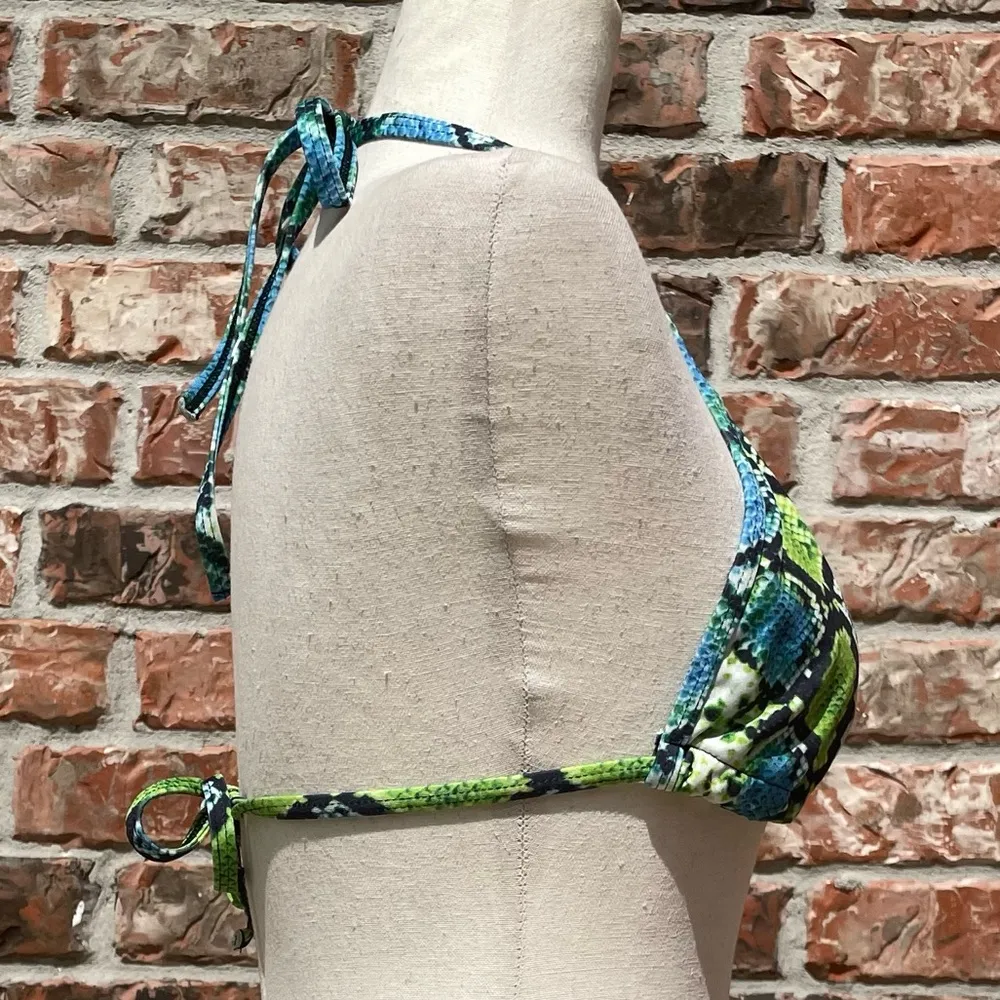 PrettyLittleThing blue & green snakeskin bikini top / 4 / Excellent condition - Image 7