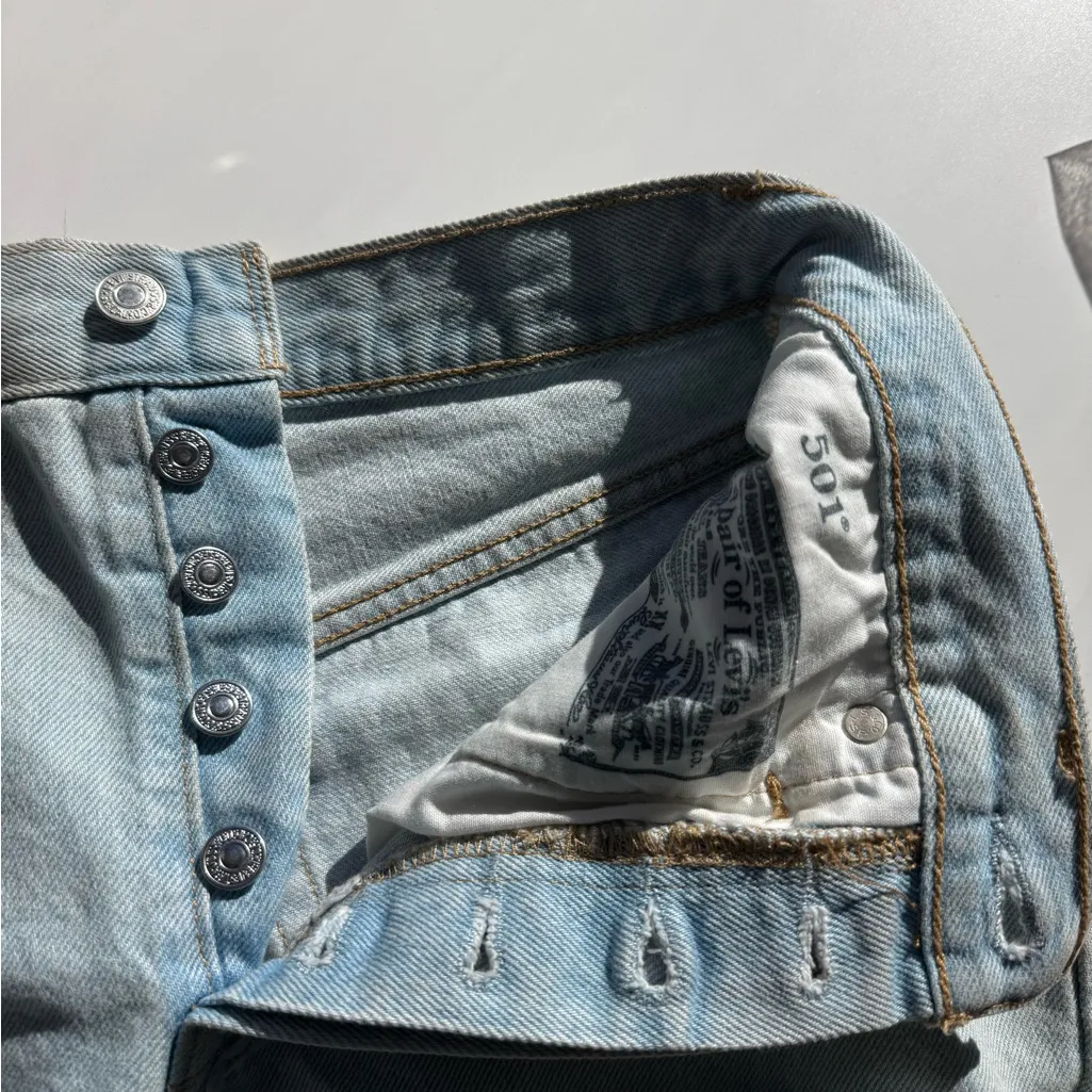 Levi's Light Blue Ripped Jean 501 Shorts - Image 4