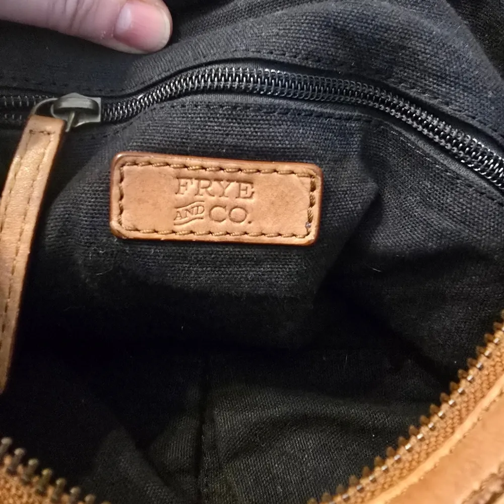 FRYE AND CO. Tan Leather Shoulder Bag - Image 15