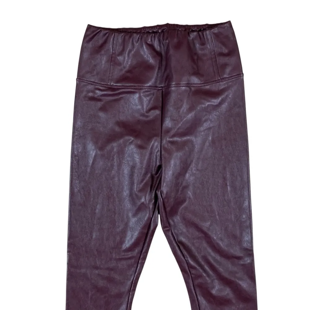 Aqua S Burgundy Faux Leather Leggings High Waisted Stretch‎ Moto Chic Pants - Image 2