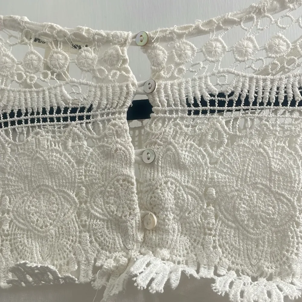 off white embroidered blouse size medium - Image 3