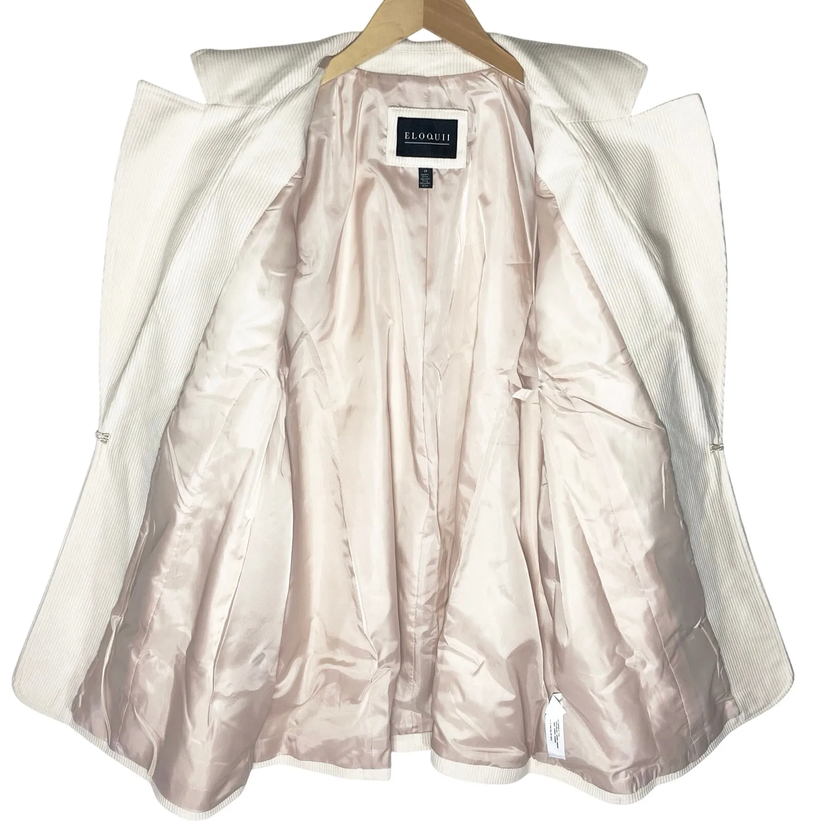 NWT ELOQUII Women’s Cream Notched Lapel Single Closure Blazer size 18 - Image 2