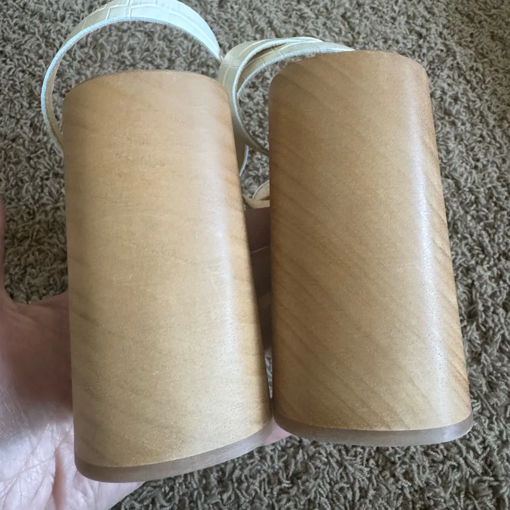 NEW FP Mallory Clog Embossed White Leather Platform Sandals Wood Block Heel EU40 - Image 6