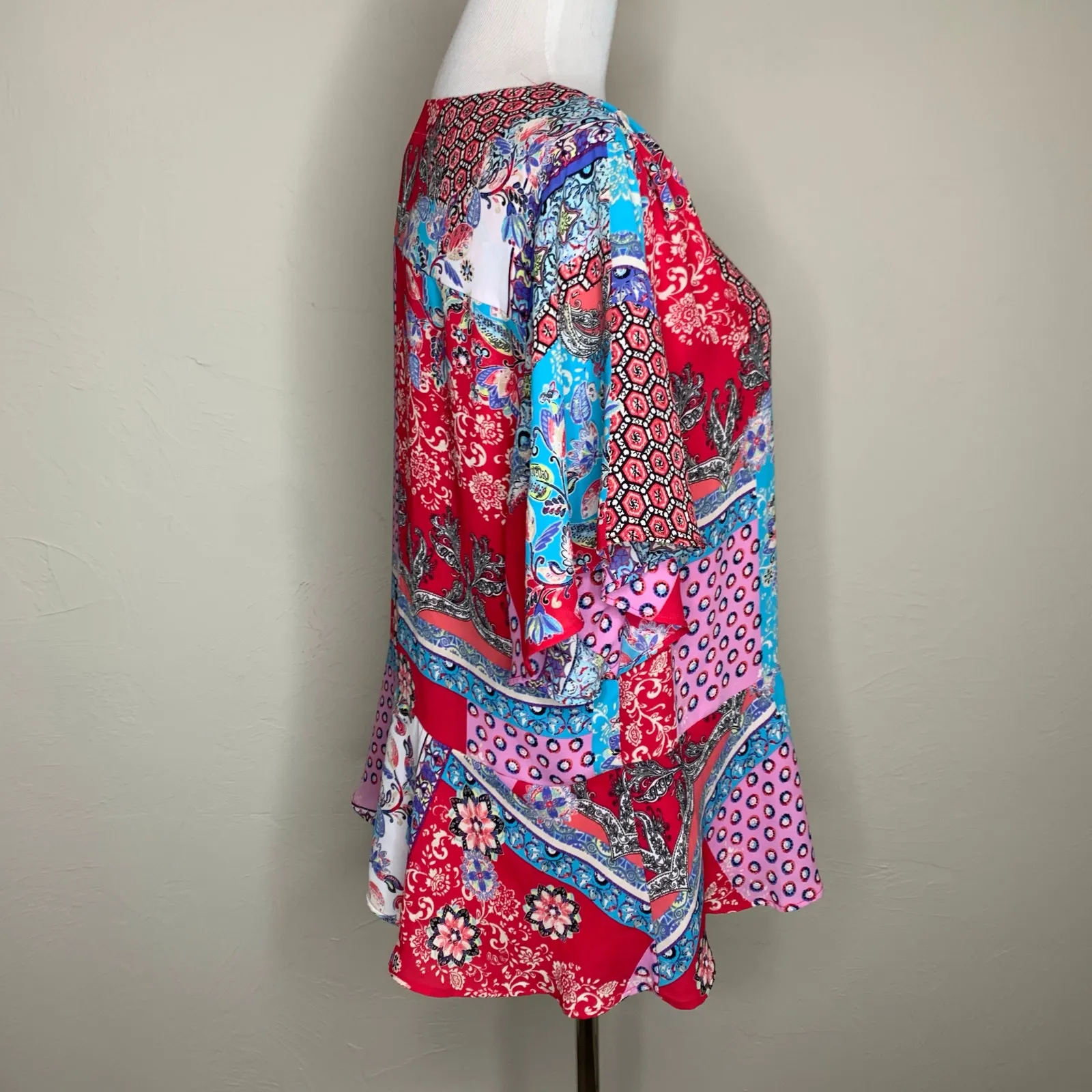 Chico's Bright Flowy Peplum Top Sz 2  12/14 - Image 4