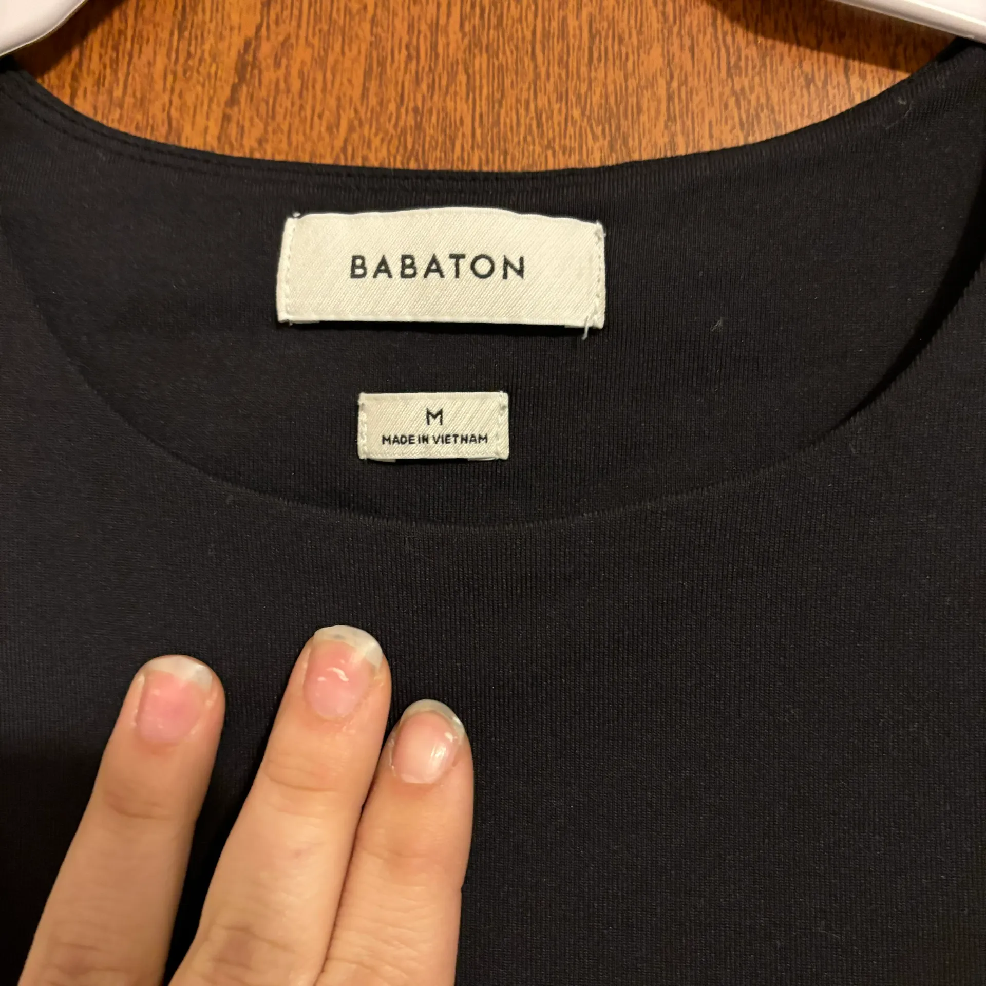 Aritzia Babaton Contour Contour Crew Cropped T-Shirt - Image 3