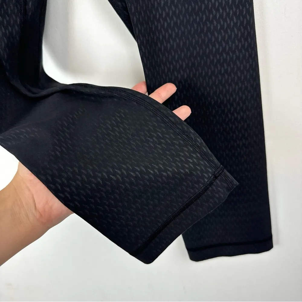 Lululemon Align Crop High Rise Black Leggings Sz 4 Diverge Emboss Nulu - Image 16