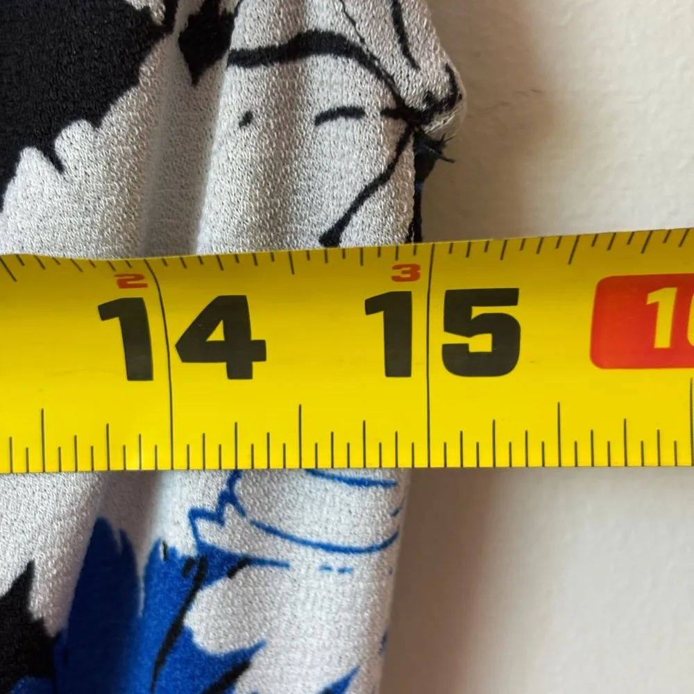 Ann Taylor Factory Black Blue Floral Tank Cowl Neck Ultra Flattering Size Medium - Image 7