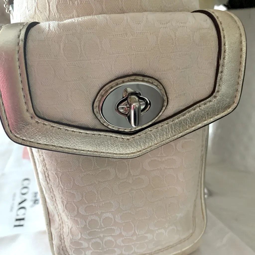 Coach RARE Vintage Limited Edition Signature Bee Flower Appliqué Tote Bag Y2K - Image 4