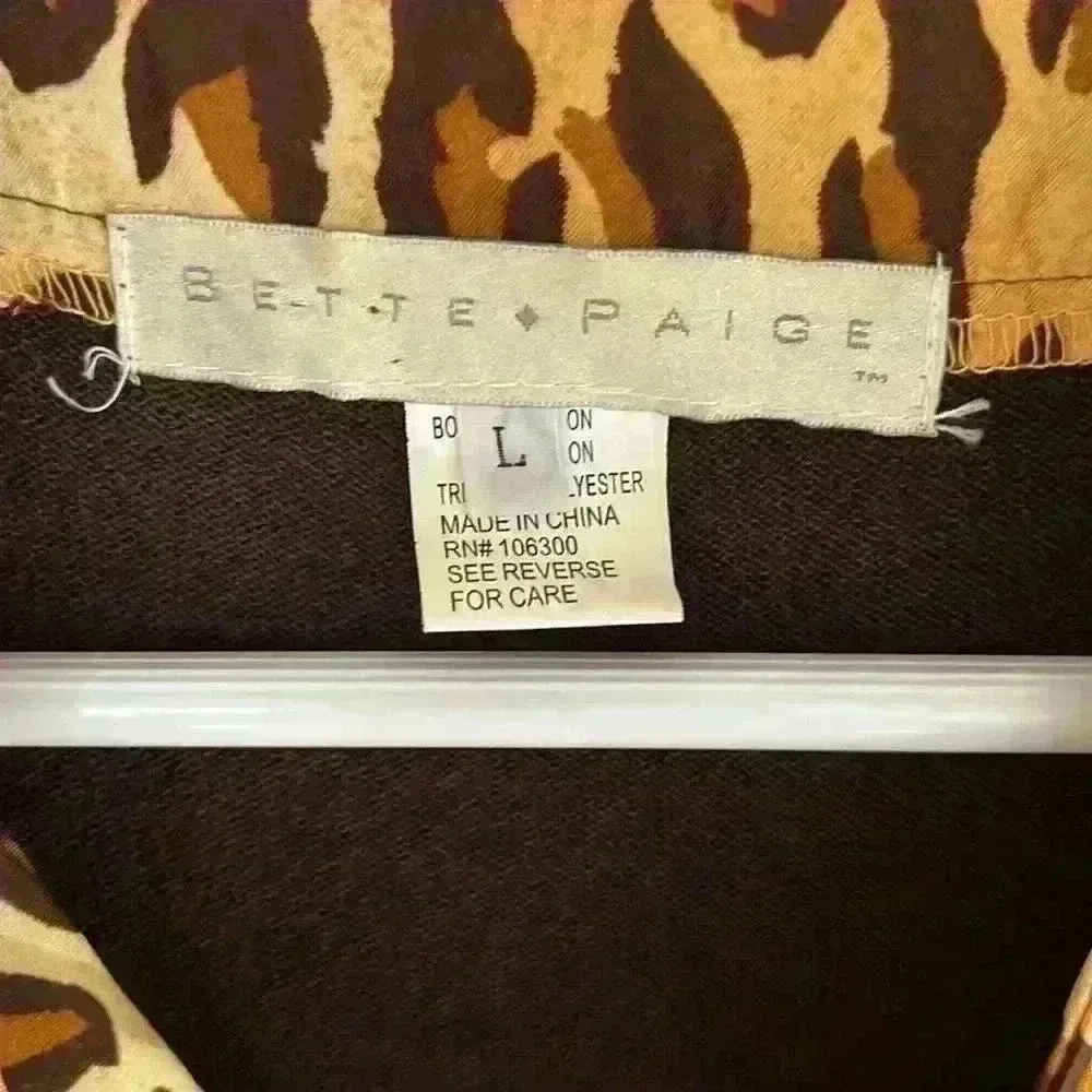 VERY RARE!! Vintage Bette Paige Sweater Dress Size Large!! - Image 3