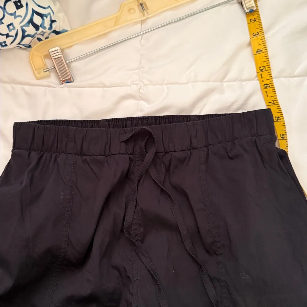 Lululemon Lightweight Adjustable Mid-Rise Cargo Pant, Black, Size S - Image 9