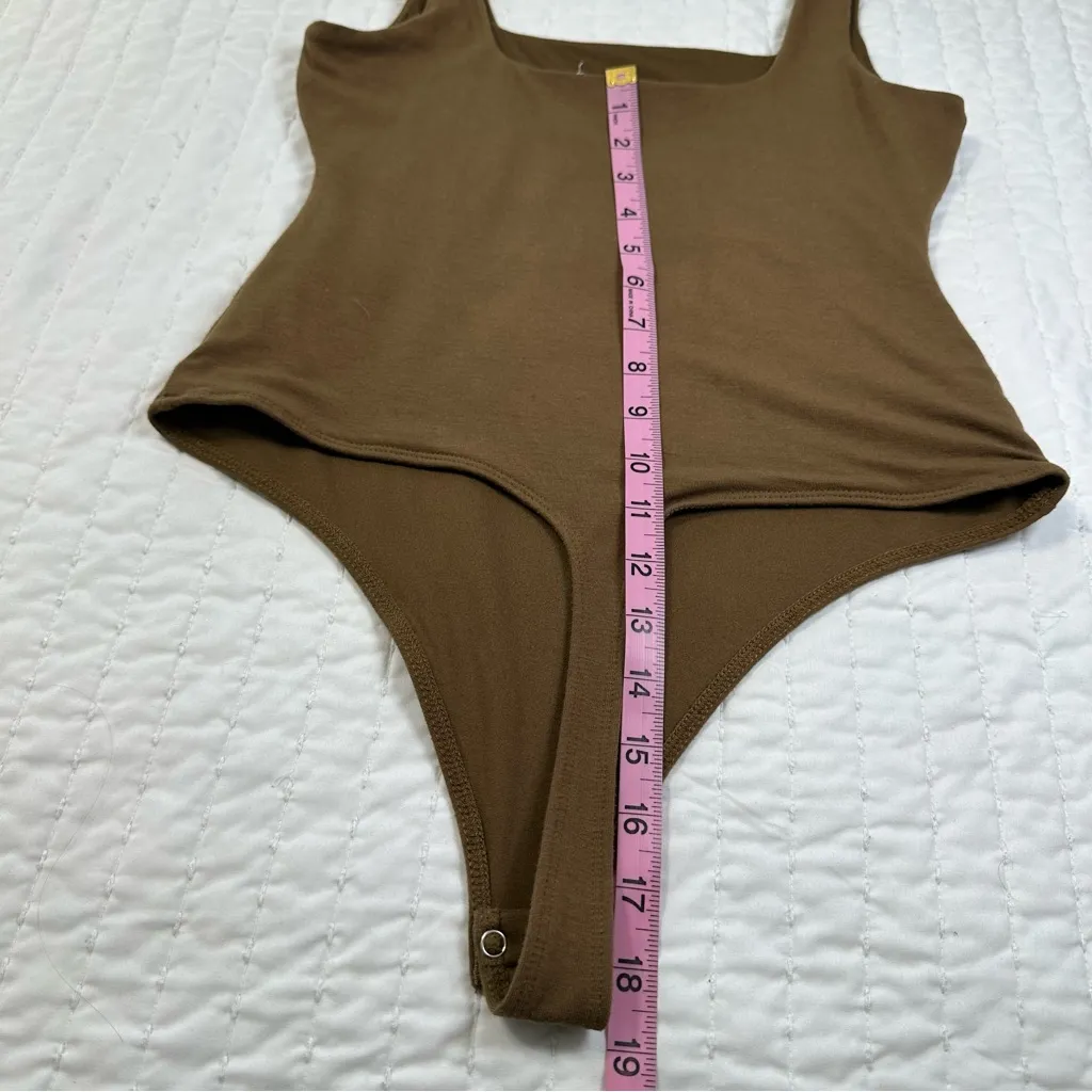 Good American Modern Scuba Brown Light Mocha Bodysuit - Image 10