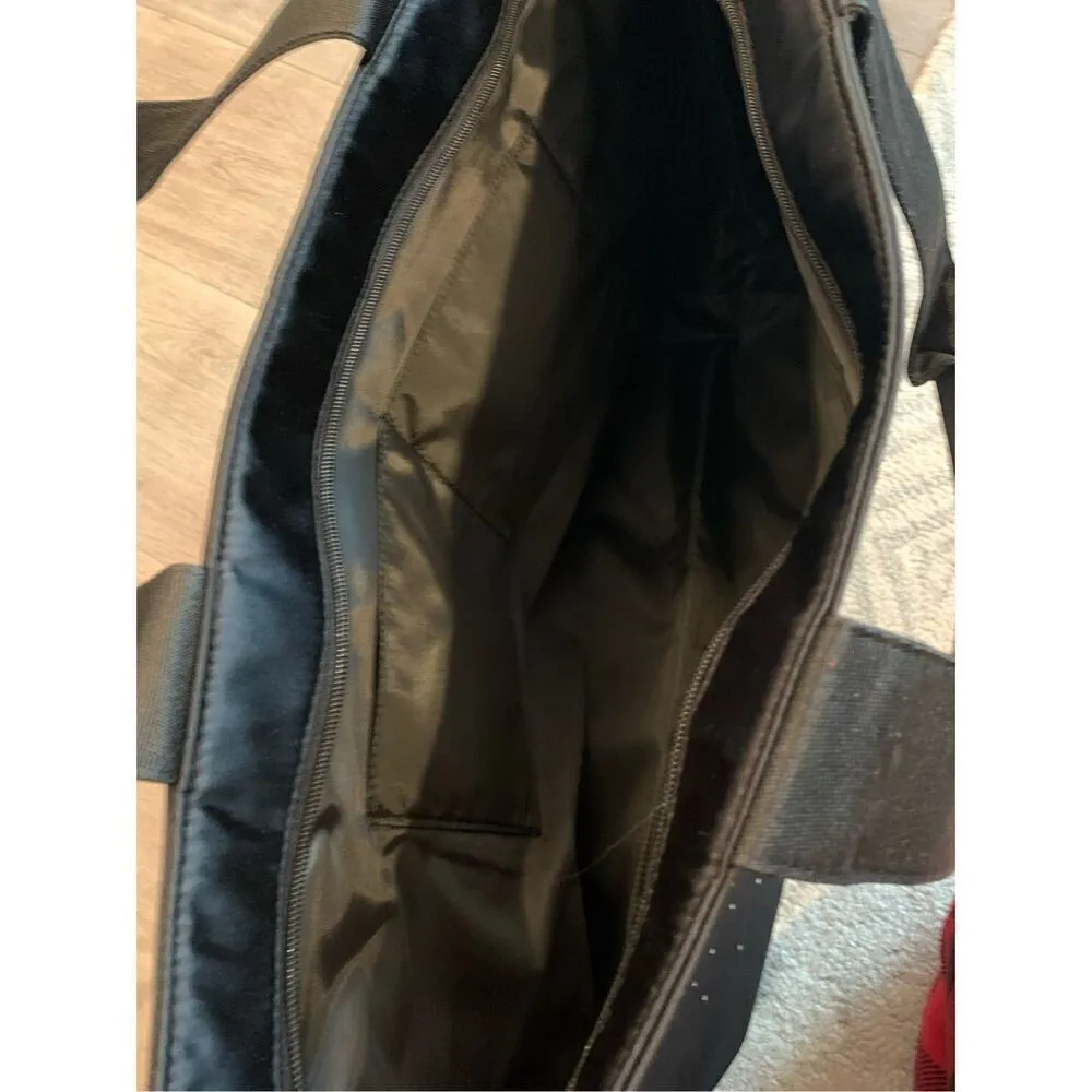 Victoria’s Secret tote large with diamonds overnight bag, black - Image 4